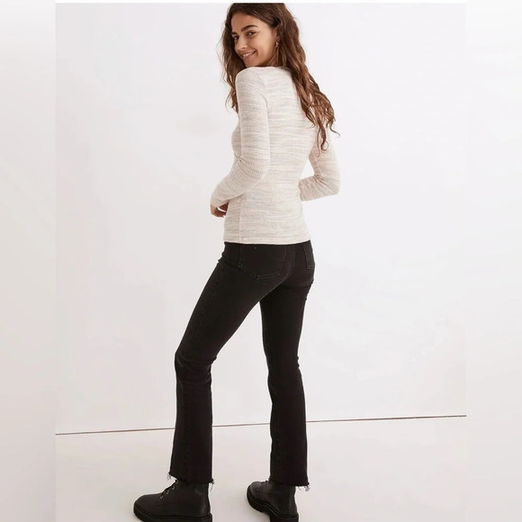 Madewell Space-Dye Faux-Wrap Top
Size xxs
Pit to pit 14” - Picture 3 of 8